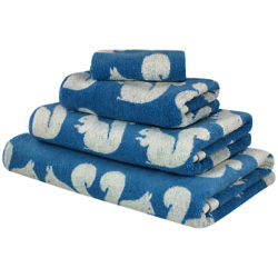 Anorak Kissing Squirrels Towels